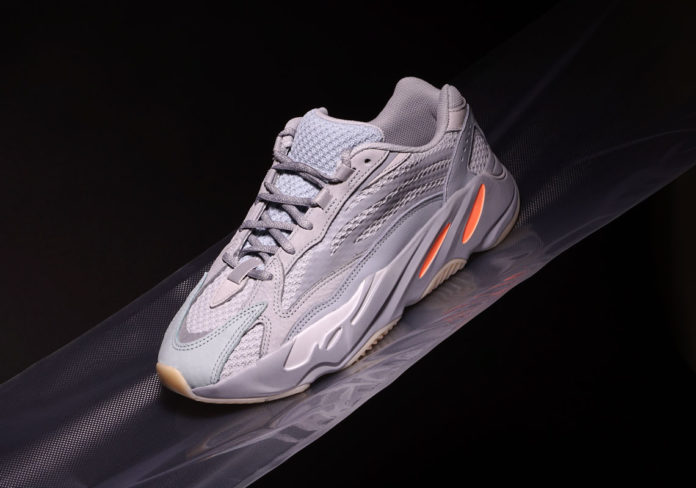 The Yeezy Foam Runners remind people of another foam shoeThe Yeezy Foam Runners remind people of another foam shoe