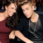 When she had him was a teen mom Justin Bieber's Mother