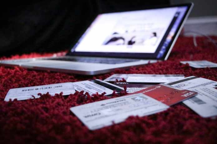 photo-1588286492514-ddb61b527086 advantage of online casino