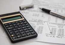 8 WAYS TO MANAGE SMALL COMPANY FINANCES FOR GROWTH & DEVELOPMENT MANAGE SMALL COMPANY FINANCES